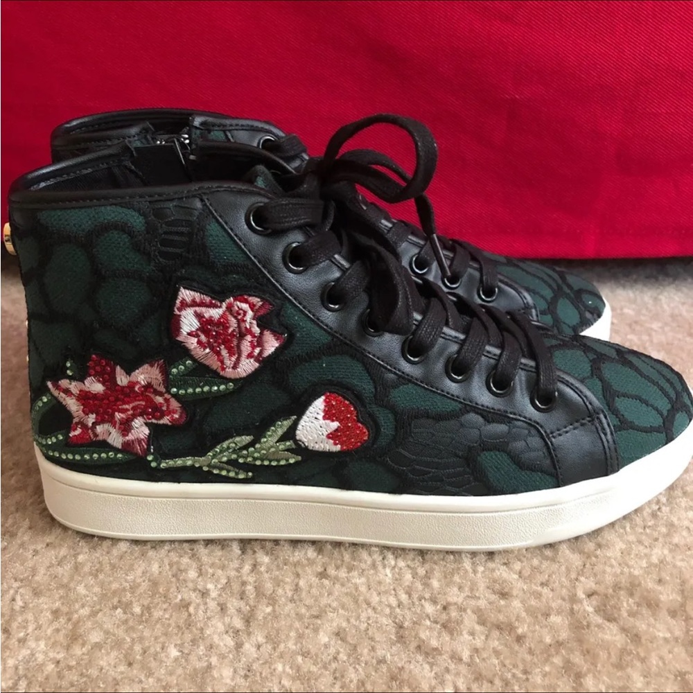 STEVE MADDEN Allie Green Floral Embroidery High Top Sneaker Shoes US 7 NWT